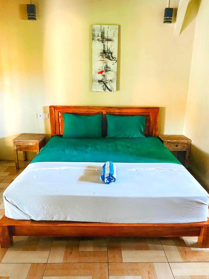 Hotel Urban Jungle House Bali Canggu Exterior foto